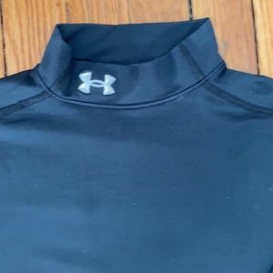Underarmour moc neck running shirt